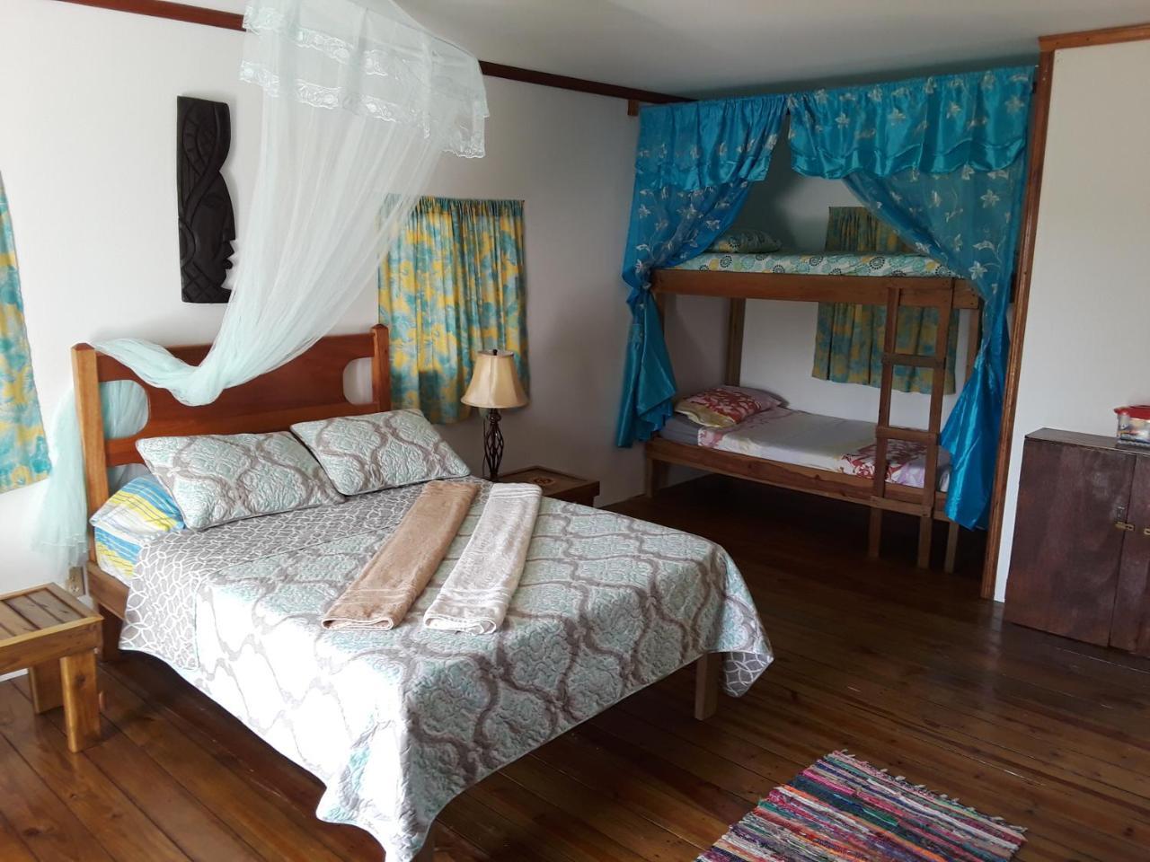 Hidden Haven Pansiyon Unitedville Dış mekan fotoğraf